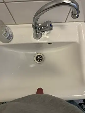 Snapshot of Dodo2223 chatting on 02-16-26, 07:59 Dodo2223 online show from 02-16-26, 07:59