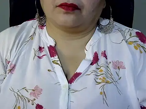 Soniya Sha online show from 02-16-26, 06:59