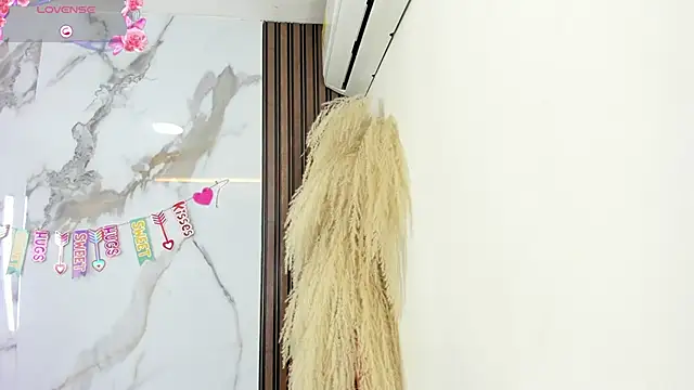 hilarythomsom online show from 02-13-26, 12:56