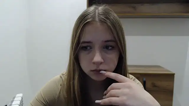 SweetBellaa  online show from 12-16-25, 11:26