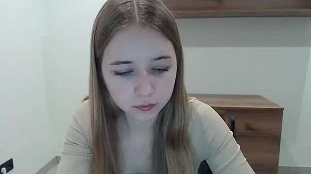 SweetBellaa  online show from 01-10-26, 08:16