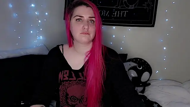 Snapshot of MaryMary_ chatting on 02-13-26, 06:15 MaryMary online show from 02-13-26, 06:15