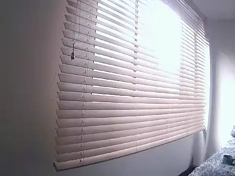 Fernanda andrew online show from 02-18-26, 04:03