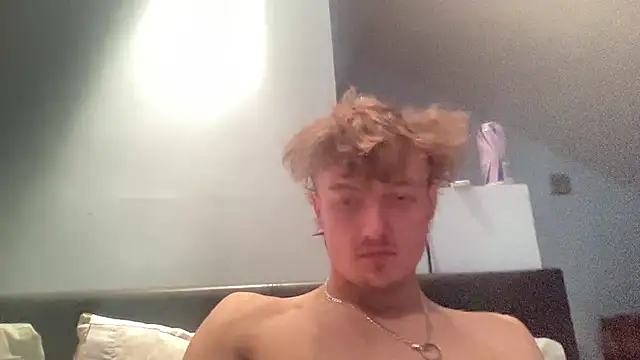 mackbriggs2 00 online show from 12-04-25, 08:50