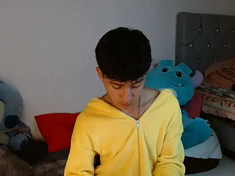 Sebas Ross04 online show from 01-14-26, 04:45