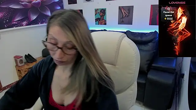 Scarlett 079 online show from 02-05-26, 12:10