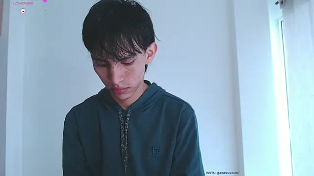 andrew courtzz online show from 12-17-25, 07:31