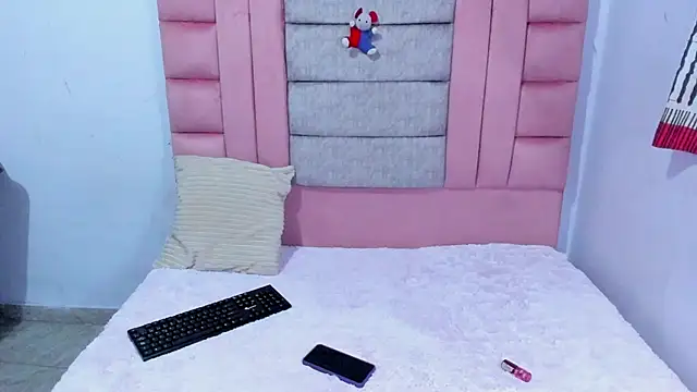 AdaraandMichael online show from 02-06-26, 03:55