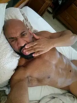 Snapshot of baddblake43 chatting on 02-18-26, 12:12 baddblake43 online show from 02-18-26, 12:12