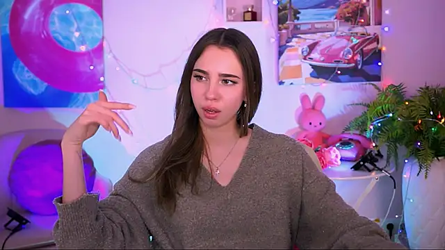 Snapshot of KimPorins chatting on 12-19-25, 02:13 KimPorins online show from 12-19-25, 02:13