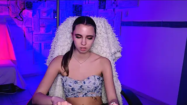 Snapshot of KimPorins chatting on 02-08-26, 03:48 KimPorins online show from 02-08-26, 03:48