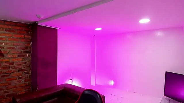 HotThreesoome online show from 02-13-26, 12:12