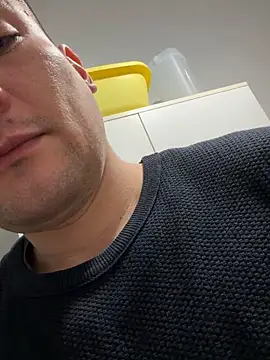 Snapshot of CharlyAlfa22 chatting on 02-18-26, 05:09 CharlyAlfa22 online show from 02-18-26, 05:09