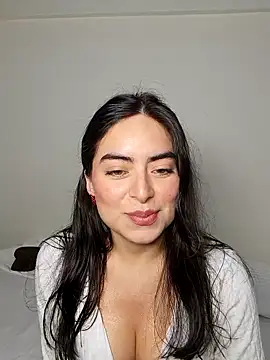 Snapshot of saasha_Petit chatting on 02-03-26, 10:20 saasha Petit online show from 02-03-26, 10:20