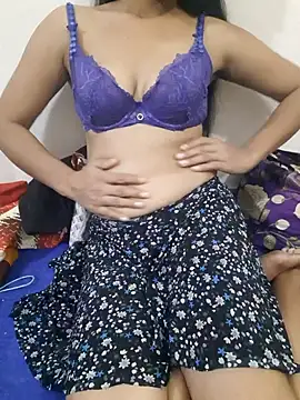 Snapshot of Riya_rani8 chatting on 12-17-25, 09:48 Riya rani8 online show from 12-17-25, 09:48