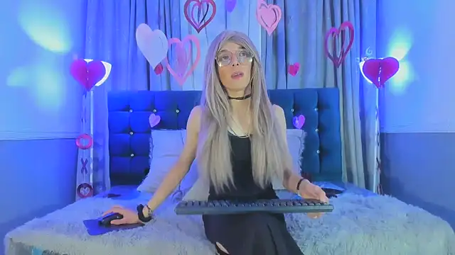 Lis Pearson online show from 02-07-26, 03:43