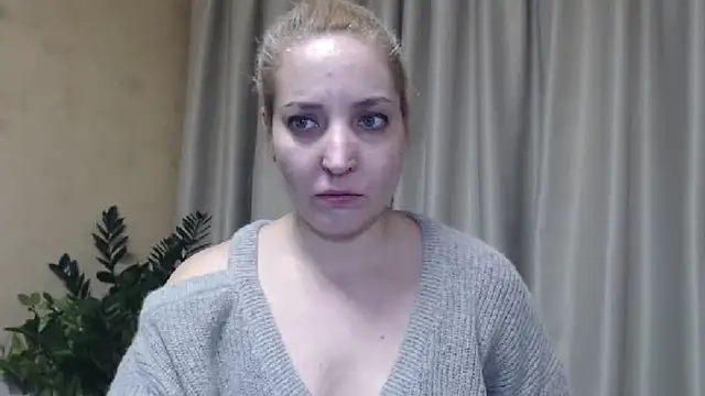 Snapshot of sweetpussy chatting on 01-18-25, 02:23 sweetpussy online show from 01-18-25, 02:23