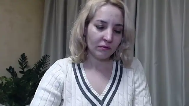Snapshot of sweetpussy chatting on 01-23-25, 04:59 sweetpussy online show from 01-23-25, 04:59