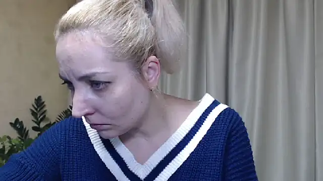 Snapshot of sweetpussy chatting on 01-24-25, 03:55 sweetpussy online show from 01-24-25, 03:55