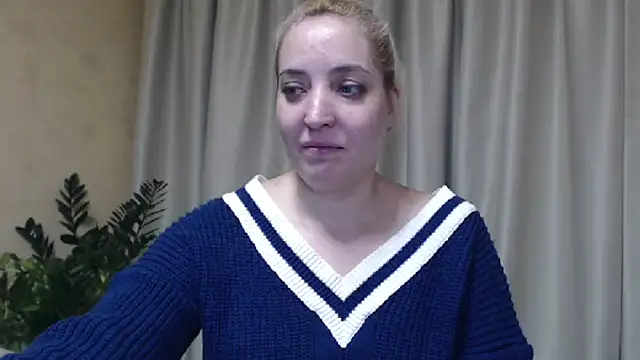 Snapshot of sweetpussy chatting on 01-24-25, 06:56 sweetpussy online show from 01-24-25, 06:56