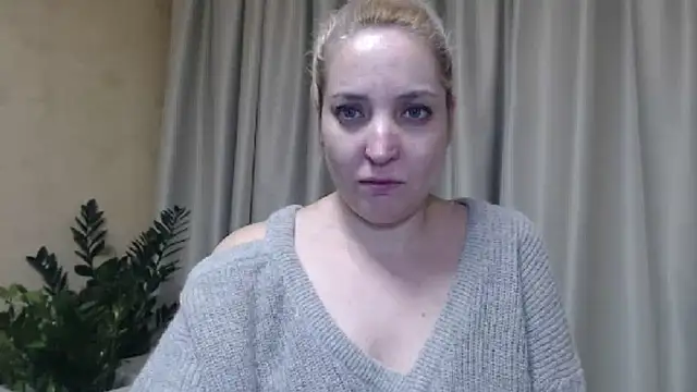 Snapshot of sweetpussy chatting on 01-26-25, 04:09 sweetpussy online show from 01-26-25, 04:09