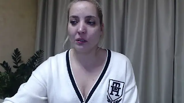 Snapshot of sweetpussy chatting on 01-29-25, 02:32 sweetpussy online show from 01-29-25, 02:32