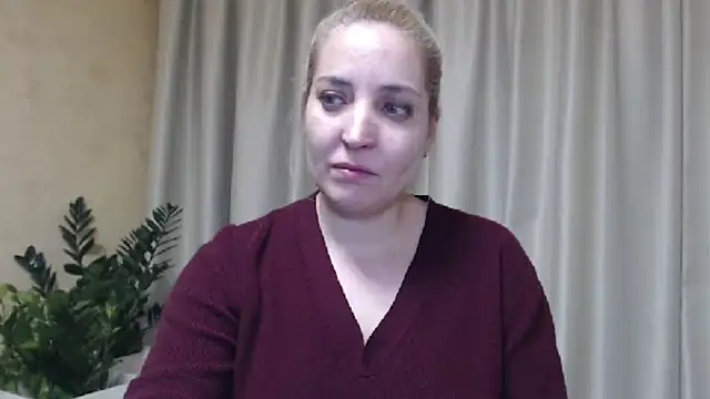 Snapshot of sweetpussy chatting on 01-30-25, 06:00 sweetpussy online show from 01-30-25, 06:00