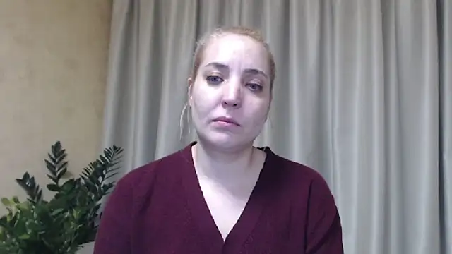 Snapshot of sweetpussy chatting on 02-06-25, 02:26 sweetpussy online show from 02-06-25, 02:26