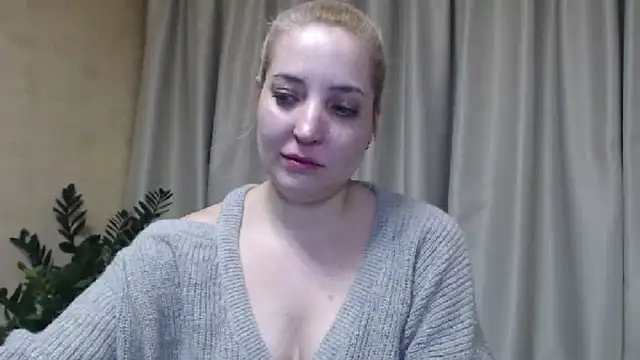 Snapshot of sweetpussy chatting on 02-11-25, 04:24 sweetpussy online show from 02-11-25, 04:24
