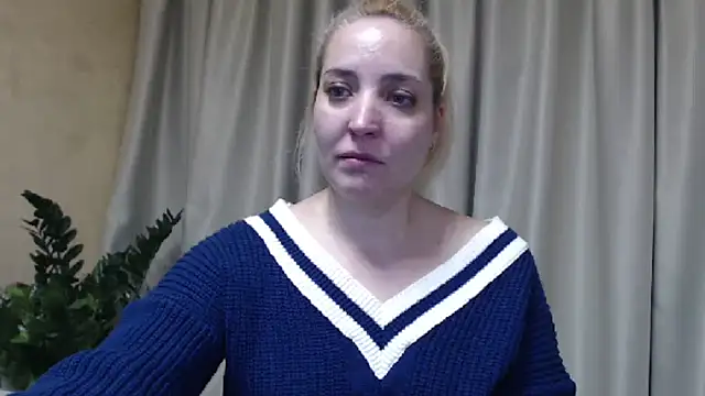 Snapshot of sweetpussy chatting on 02-19-25, 08:31 sweetpussy online show from 02-19-25, 08:31