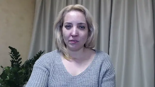Snapshot of sweetpussy chatting on 02-20-25, 08:36 sweetpussy online show from 02-20-25, 08:36
