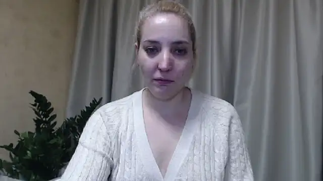 Snapshot of sweetpussy chatting on 02-21-25, 11:44 sweetpussy online show from 02-21-25, 11:44