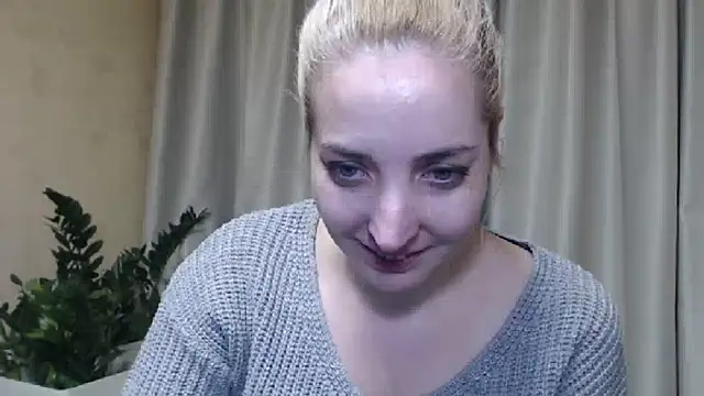 Snapshot of sweetpussy chatting on 02-22-25, 05:35 sweetpussy online show from 02-22-25, 05:35