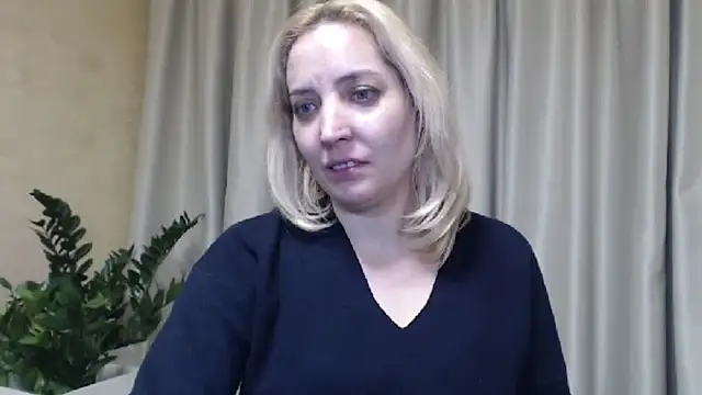 Snapshot of sweetpussy chatting on 02-26-25, 06:32 sweetpussy online show from 02-26-25, 06:32