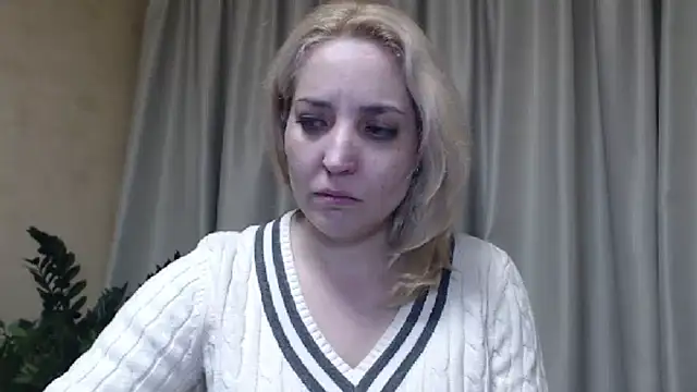 Snapshot of sweetpussy chatting on 03-07-25, 02:56 sweetpussy online show from 03-07-25, 02:56