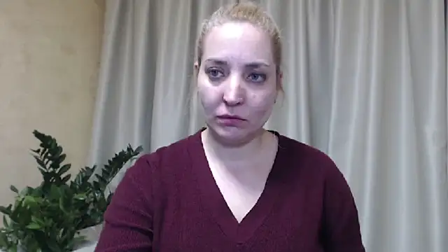 Snapshot of sweetpussy chatting on 03-14-25, 06:39 sweetpussy online show from 03-14-25, 06:39