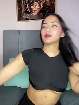 ravenna em online show from 12-14-25, 03:50