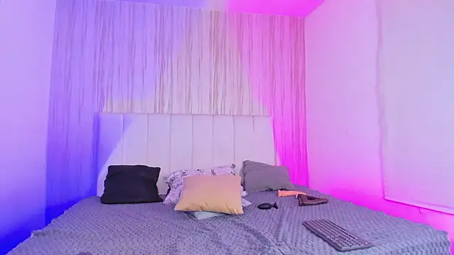 EdnaJara online show from 03-04-26, 04:07