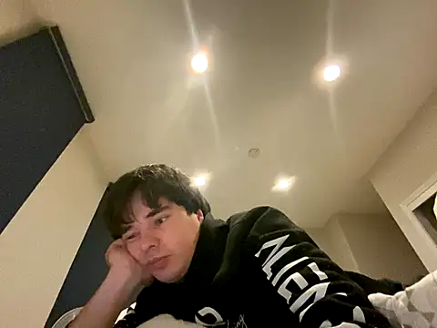 phantom898983 online show from 12-14-25, 08:30