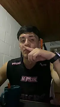 JhonCas44 online show from 12-17-25, 04:07