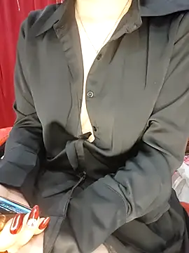 Snapshot of Alone_nothing chatting on 02-28-26, 12:33 Alone nothing online show from 02-28-26, 12:33