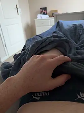 Snapshot of angei094 chatting on 12-14-25, 08:52 angei094 online show from 12-14-25, 08:52