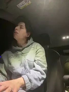 Snapshot of coupledeea chatting on 01-17-26, 07:17 coupledeea online show from 01-17-26, 07:17