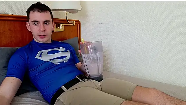 Snapshot of Tommy_Lidds chatting on 04-11-26, 03:38 Tommy Lidds online show from 04-11-26, 03:38