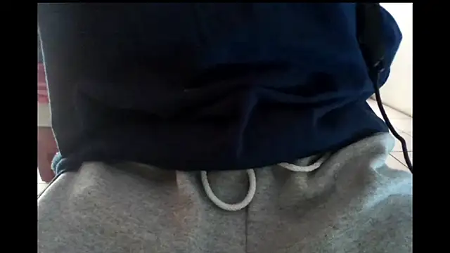 hydrum04 online show from 12-15-25, 09:41