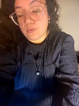 VanesssaMilf  online show from 03-03-26, 01:12