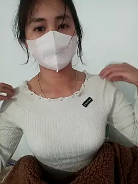 Snapshot of Him_MountainGirl chatting on 12-21-25, 01:13 Him MountainGirl online show from 12-21-25, 01:13