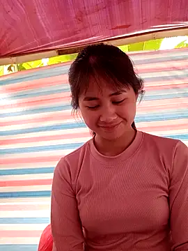 Snapshot of Him_MountainGirl chatting on 02-05-26, 01:43 Him MountainGirl online show from 02-05-26, 01:43