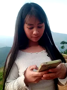 Snapshot of Him_MountainGirl chatting on 02-06-26, 10:07 Him MountainGirl online show from 02-06-26, 10:07