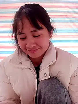 Snapshot of Him_MountainGirl chatting on 02-11-26, 02:27 Him MountainGirl online show from 02-11-26, 02:27